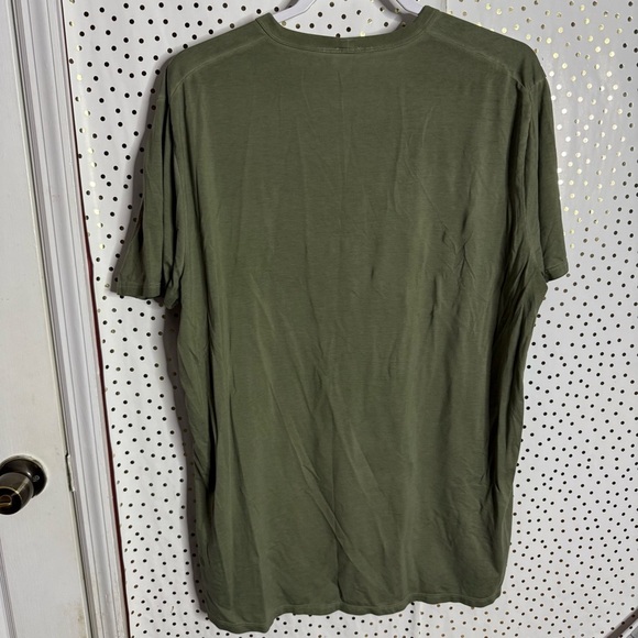 Lululemon Athletica Green Short Sleeve Tee - Picture 4 of 6